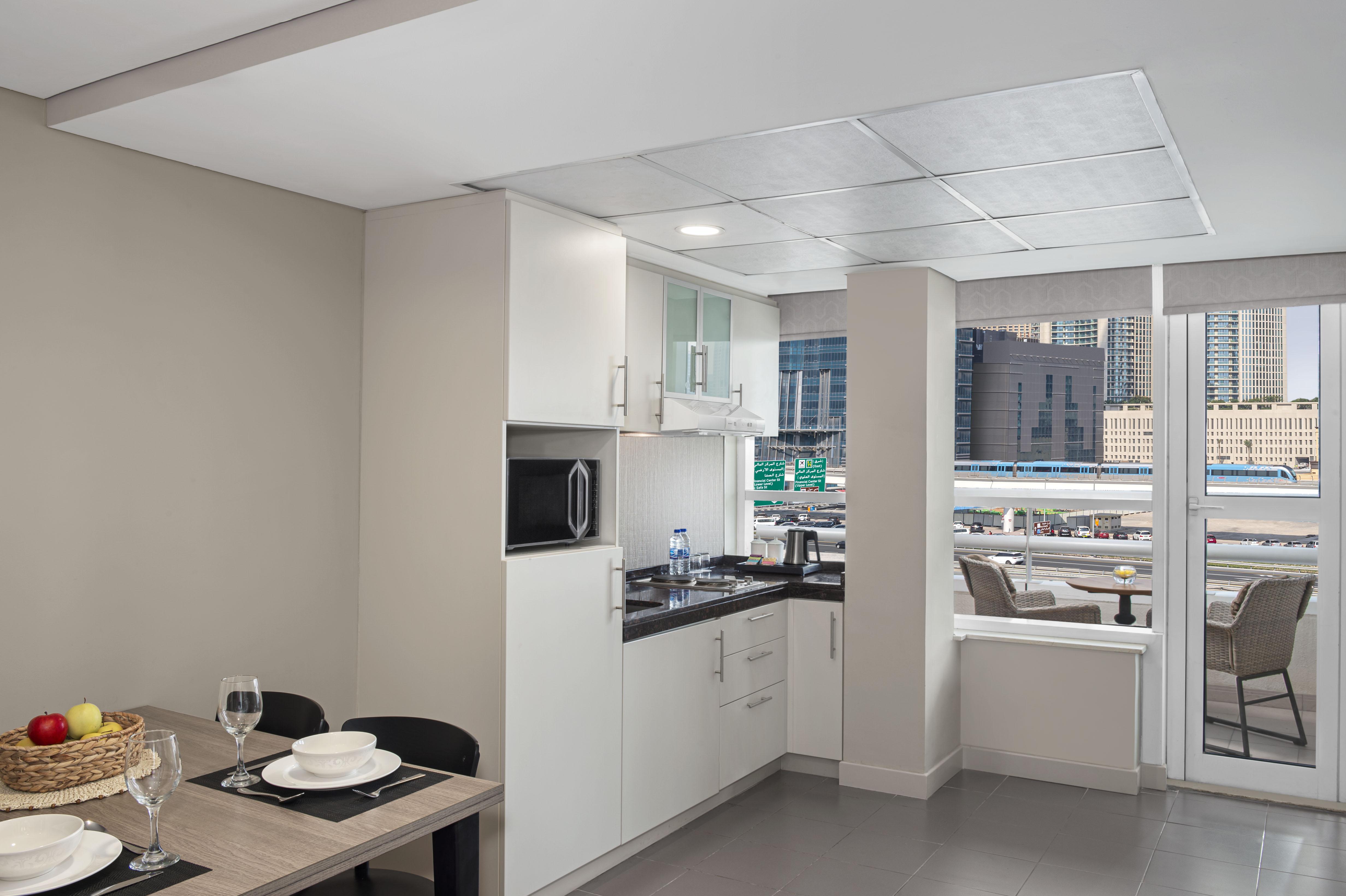 Leva Hotel Mazaya Centre دبي المظهر الخارجي الصورة
