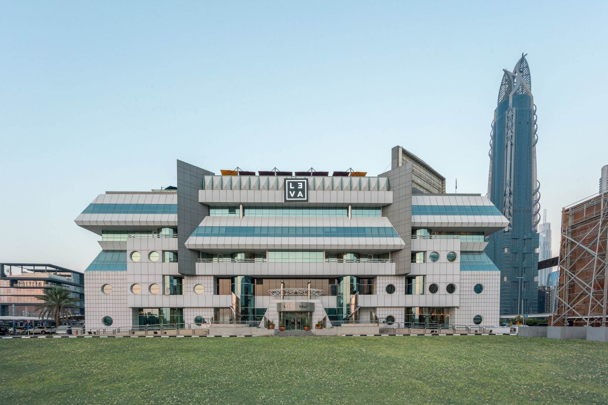 Leva Hotel Mazaya Centre دبي المظهر الخارجي الصورة